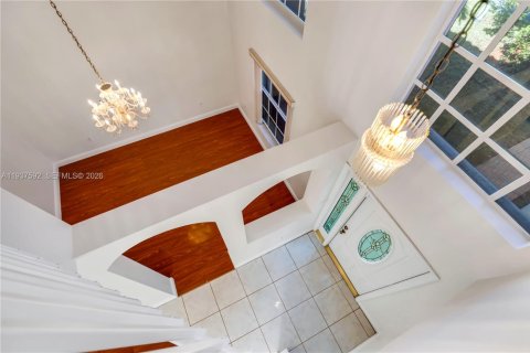 House in Pembroke Pines, Florida 4 bedrooms, 235.04 sq.m. № 1996087 - photo 11