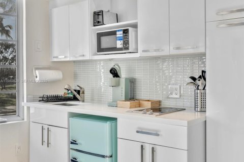 Купить кондоминиум в Майами-Бич, Флорида 1 спальня, 47.38м2, № 1997806 - фото 11