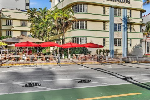 Купить кондоминиум в Майами-Бич, Флорида 1 спальня, 47.38м2, № 1997806 - фото 19