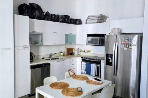 Condominio en venta en Miami, Florida, 1 dormitorio, 58.06 m2 № 2192771 - foto 6