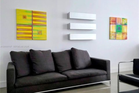 Condominio en venta en Miami, Florida, 1 dormitorio, 58.06 m2 № 2192771 - foto 15