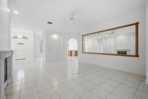 Casa en venta en Tampa, Florida, 4 dormitorios, 225.57 m2 № 2305019 - foto 8