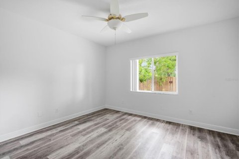 Casa en venta en Tampa, Florida, 4 dormitorios, 225.57 m2 № 2305019 - foto 18