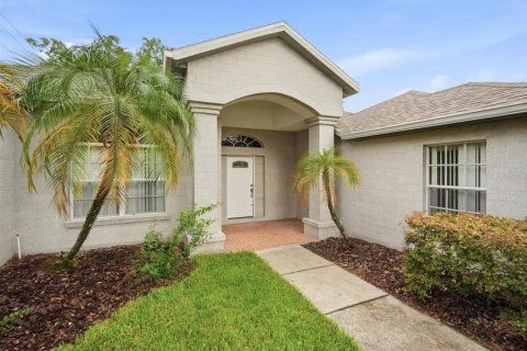 Casa en venta en Tampa, Florida, 4 dormitorios, 225.57 m2 № 2305019 - foto 3