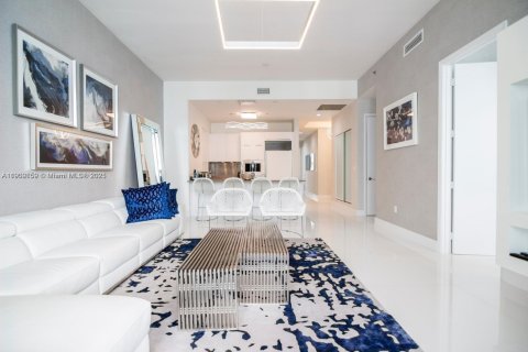 Copropriété à louer à Sunny Isles Beach, Floride: 3 chambres, 183.85 m2 № 1965364 - photo 10