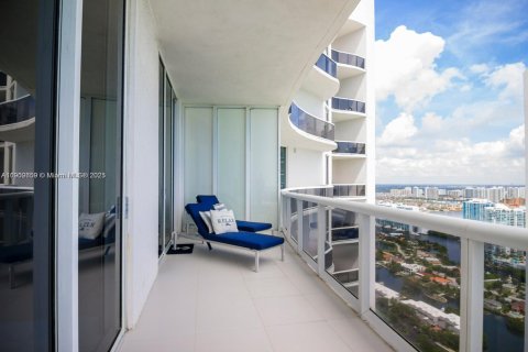 Copropriété à louer à Sunny Isles Beach, Floride: 3 chambres, 183.85 m2 № 1965364 - photo 3