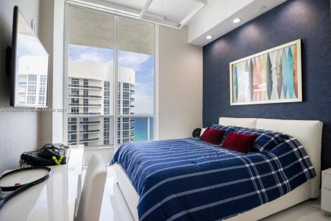 Copropriété à louer à Sunny Isles Beach, Floride: 3 chambres, 183.85 m2 № 1965364 - photo 15