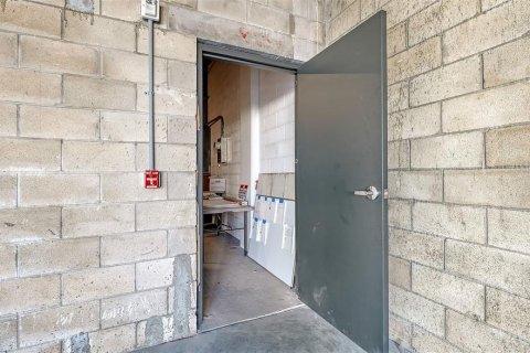 Купить коммерческую недвижимость в Сарасота, Флорида 81.94м2, № 2303361 - фото 12