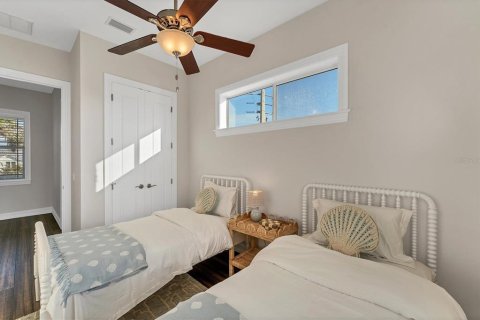 Villa ou maison à vendre à Holmes Beach, Floride: 4 chambres, 280.56 m2 № 1769480 - photo 26