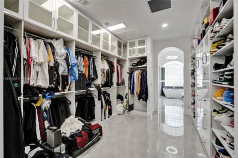 Casa en venta en Davie, Florida, 6 dormitorios, 539.58 m2 № 1752029 - foto 30