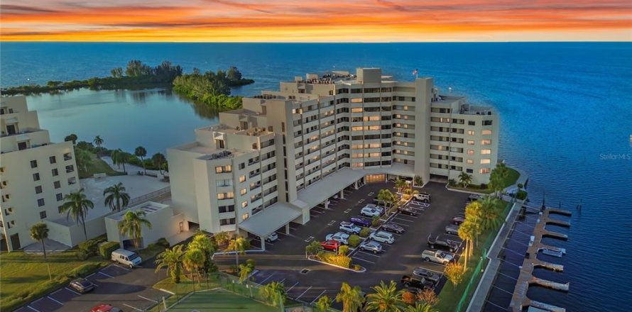 Condo à Hudson, Floride, 3 chambres  № 2291383