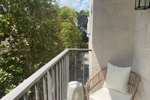 Купить кондоминиум в Майами-Бич, Флорида 1 спальня, 63.64м2, № 1967287 - фото 16