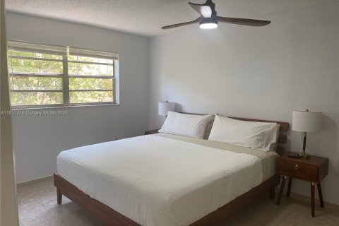 Купить кондоминиум в Майами-Бич, Флорида 1 спальня, 63.64м2, № 1967287 - фото 5