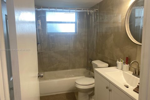 Купить кондоминиум в Майами-Бич, Флорида 1 спальня, 63.64м2, № 1967287 - фото 8