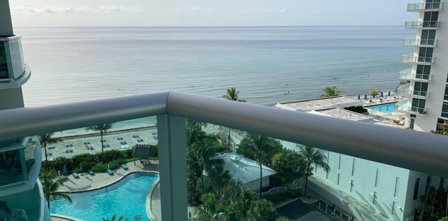 Condominio en Hollywood, Florida, 1 dormitorio № 1230294