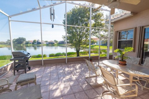 Casa en venta en Port St. Lucie, Florida, 3 dormitorios, 236.44 m2 № 2361855 - foto 17