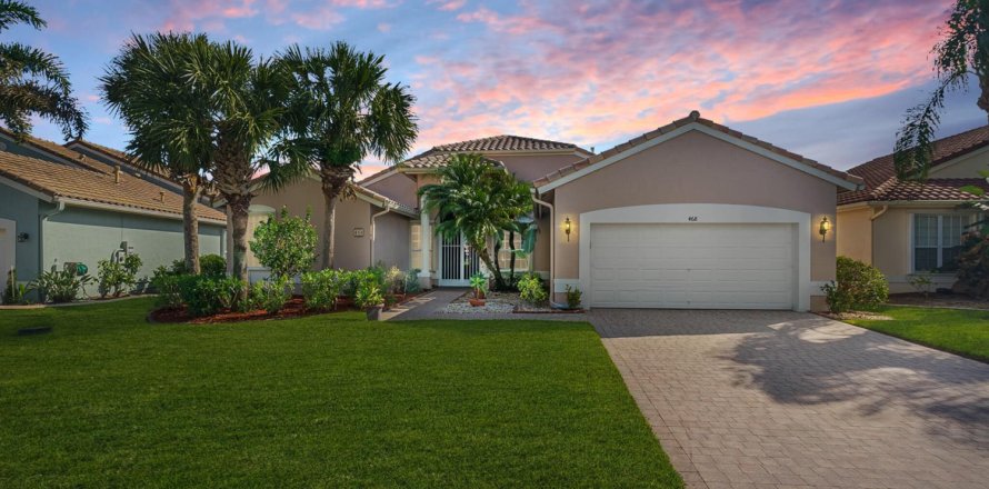 Casa en Port St. Lucie, Florida 3 dormitorios, 236.44 m2 № 2361855