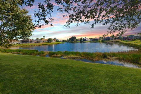 Casa en venta en Port St. Lucie, Florida, 3 dormitorios, 236.44 m2 № 2361855 - foto 2