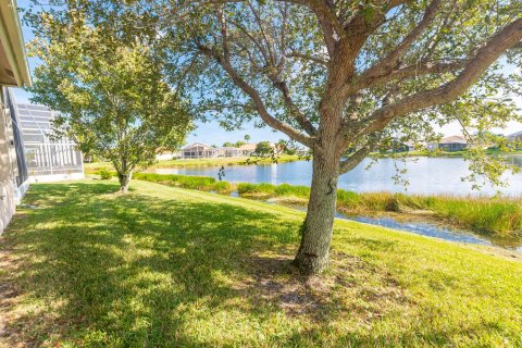 Casa en venta en Port St. Lucie, Florida, 3 dormitorios, 236.44 m2 № 2361855 - foto 21