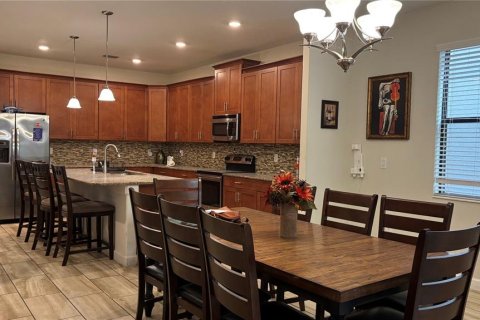 Villa ou maison à louer à Davenport, Floride: 5 chambres, 316.24 m2 № 1569097 - photo 4