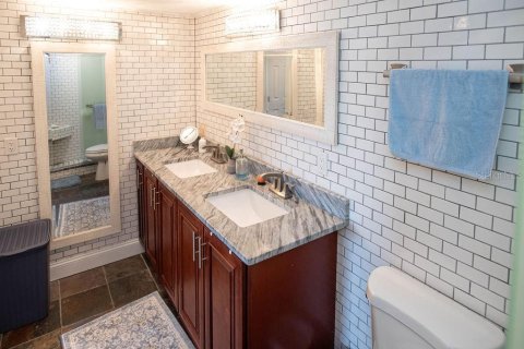 Condominio en alquiler en Orlando, Florida, 2 dormitorios, 98.94 m2 № 1797461 - foto 11