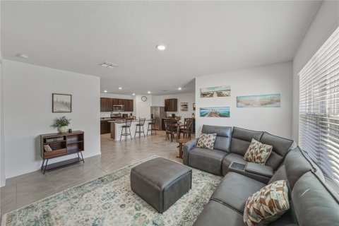 Villa ou maison à vendre à Zephyrhills, Floride: 4 chambres, 172.05 m2 № 2237114 - photo 6