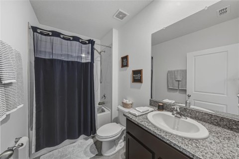 Villa ou maison à vendre à Zephyrhills, Floride: 4 chambres, 172.05 m2 № 2237114 - photo 27