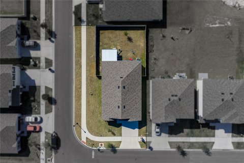 Villa ou maison à vendre à Zephyrhills, Floride: 4 chambres, 172.05 m2 № 2237114 - photo 3
