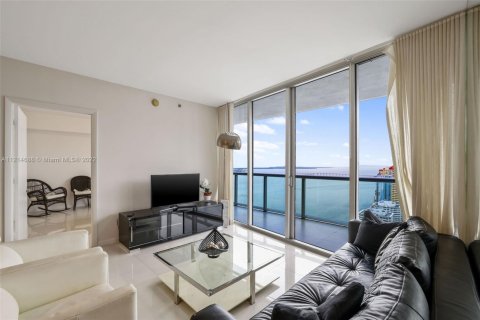 Condo in Miami, Florida, 2 bedrooms  № 1864718 - photo 11