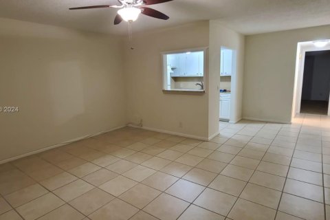 Copropriété à vendre à Boca Raton, Floride: 1 chambre, 66.89 m2 № 1940676 - photo 1