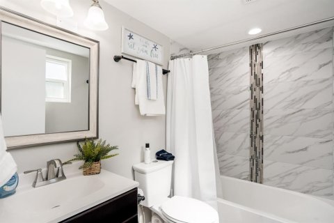 Apartamento en alquiler en Sarasota, Florida, 3 dormitorios, 131.83 m2 № 1349949 - foto 27