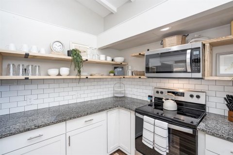 Apartamento en alquiler en Sarasota, Florida, 3 dormitorios, 131.83 m2 № 1349949 - foto 25