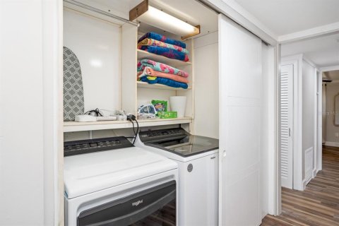 Apartamento en alquiler en Sarasota, Florida, 3 dormitorios, 131.83 m2 № 1349949 - foto 26