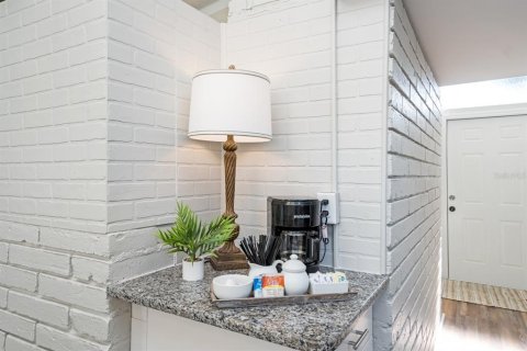 Apartamento en alquiler en Sarasota, Florida, 3 dormitorios, 131.83 m2 № 1349949 - foto 24