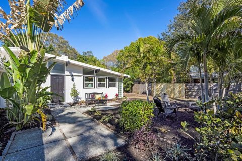 Apartamento en alquiler en Sarasota, Florida, 3 dormitorios, 131.83 m2 № 1349949 - foto 10