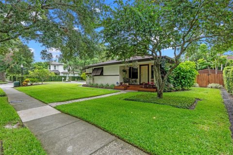 Casa en venta en Winter Park, Florida, 3 dormitorios, 133.97 m2 № 1789094 - foto 1