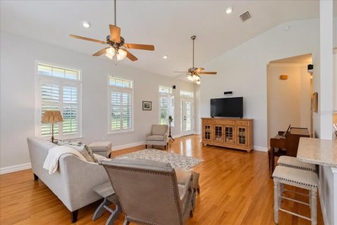 Casa en venta en Chiefland, Florida, 2 dormitorios, 152.08 m2 № 2383390 - foto 9