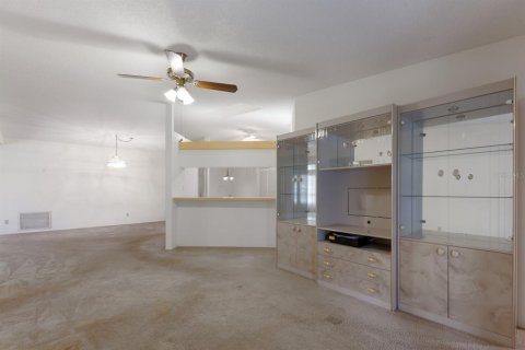 House in Bradenton, Florida 2 bedrooms, 142.23 sq.m. № 1690131 - photo 9
