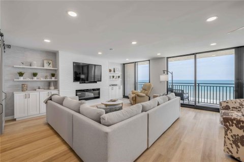 Condominio en venta en New Smyrna Beach, Florida, 2 dormitorios, 128.67 m2 № 2202942 - foto 5
