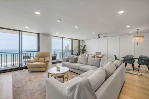 Condominio en venta en New Smyrna Beach, Florida, 2 dormitorios, 128.67 m2 № 2202942 - foto 3