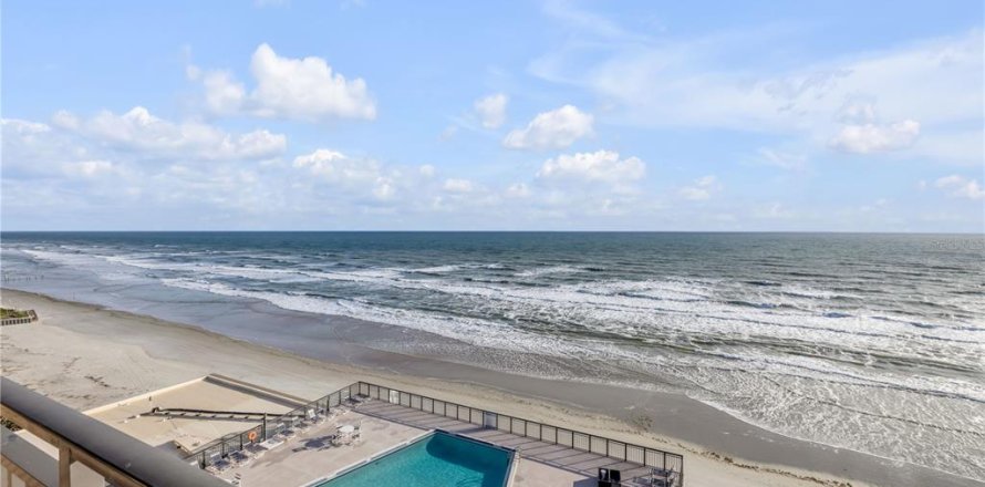Condominio en New Smyrna Beach, Florida, 2 dormitorios № 2202942