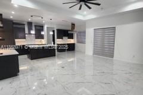 House in LaBelle, Florida 4 bedrooms № 1920432 - photo 26
