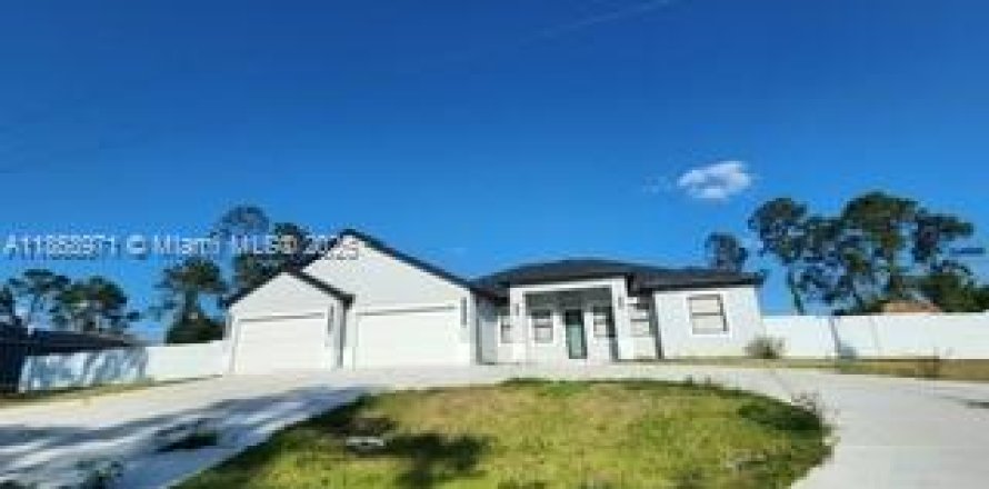House in LaBelle, Florida 4 bedrooms № 1920432