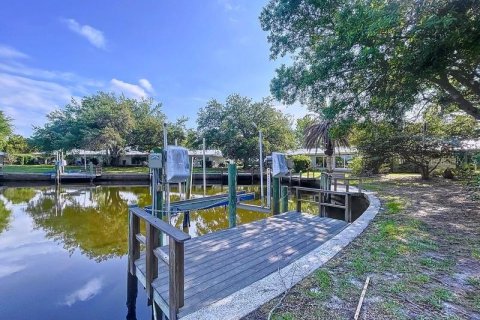 Condo in Crystal River, Florida, 2 bedrooms  № 1681987 - photo 7