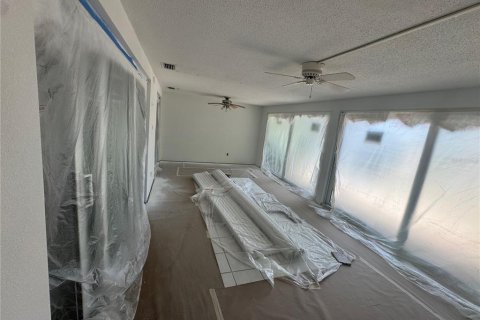 Condo in Crystal River, Florida, 2 bedrooms  № 1681987 - photo 17