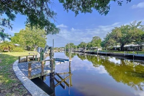 Condo in Crystal River, Florida, 2 bedrooms  № 1681987 - photo 10