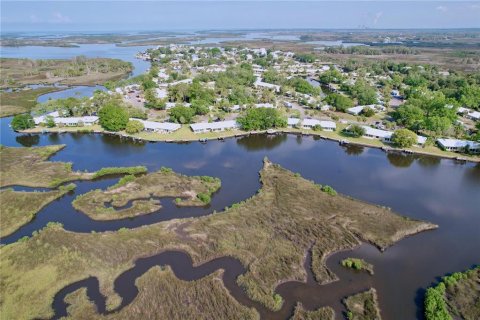 Condo in Crystal River, Florida, 2 bedrooms  № 1681987 - photo 4