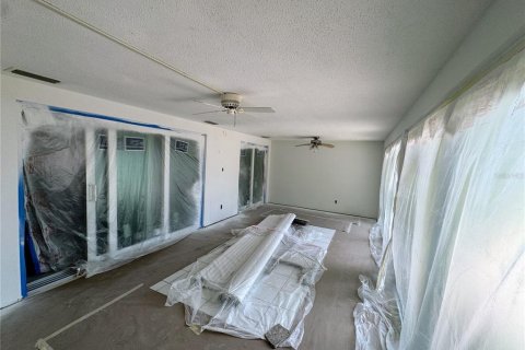 Condo in Crystal River, Florida, 2 bedrooms  № 1681987 - photo 16