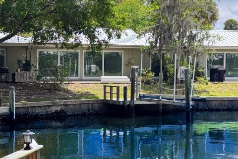 Condo in Crystal River, Florida, 2 bedrooms  № 1681987 - photo 5