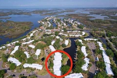 Condo in Crystal River, Florida, 2 bedrooms  № 1681987 - photo 3